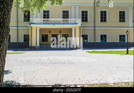 Neoklassizistischer Stil Merkmale und Merkmale des Landguts von Jasiunai, Litauen Stockfoto