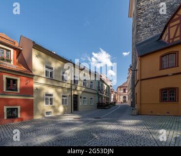 Loket, Tschechische Republik - 21. Juni 2021: Die mittelalterliche malerische Stadt Loket (Elbogen) im westlichen Teil der Tschechischen Republik Stockfoto