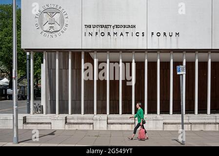 University of Edinburgh Informatics Forum Building in Potterrow, Edinburgh, Schottland, Großbritannien Stockfoto