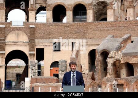 Italien, Rom, 25. juni 2021 : Präsentation der Restaurierung der Kolosseum-Hypogea, finanziert von der italienischen Modegruppe Tod's. Im Bild der Minister für Kultur Dario Franceschini Foto Remo Casilli/Sintesi/Alamy Live News Stockfoto