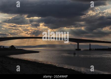 Sonnenuntergang über der Skye-Brücke Stockfoto