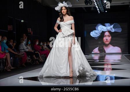 Mailand, Italien. Juni 2021. Mailand, Italien 25 2021. juni - die Milano Bridal Week ist die erste Messe, die nach Monaten der Sperre für die Menschen in Mailand geöffnet ist.Quelle: Christian Santi/Alamy Live News Stockfoto