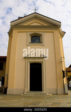 Cesate, Mailand, Lombardei, Italien. Santuario della Beata Vergine delle Grazie (Heiligtum der seligen Jungfrau der Grazien). Die Fassade. Stockfoto