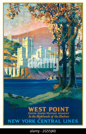 West Point. United States Military Academy in den Highlands of the Hudson. New York Central Lines von Frank Hazell (1883-1957). Restauriertes Vintage-Poster, das 1927 in den USA veröffentlicht wurde. Stockfoto