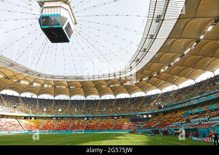 BUKAREST, RUMÄNIEN - 21. JUNI 2021: Panoramablick auf die Nationalarena das Stadion von Bukarest, das während des UEFA EURO 2020-Spiels Ukraine gegen Österreich gesehen wurde Stockfoto