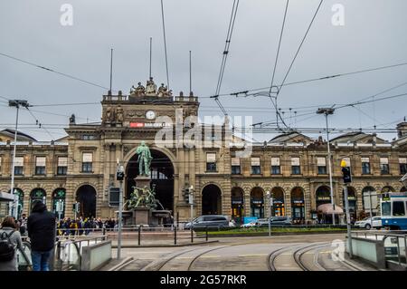 Historischer und alter Bahnhof Zürich HB in der Schweiz Stockfoto