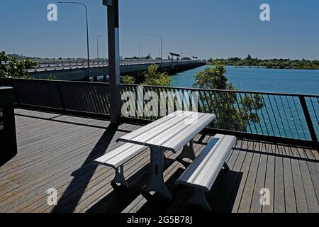 Bluewater Quay am Pioneer River, Mackay, North queensland, australien mit einer Hommage an die Walfischer Stockfoto