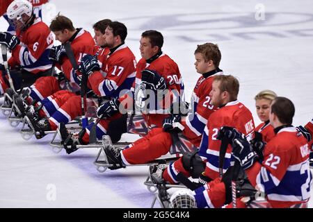 Ostrava, Tschechische Republik. Juni 2021. Norwegische Spieler werden nach dem 5. Platz der World para Ice Hockey Championships Norway vs Czech am 25. Juni 2021 in Ostrava, Tschechien, gesehen. Kredit: Jaroslav Ozana/CTK Foto/Alamy Live Nachrichten Stockfoto