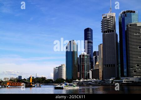 Skyline von Brisbane und Fluss Stockfoto