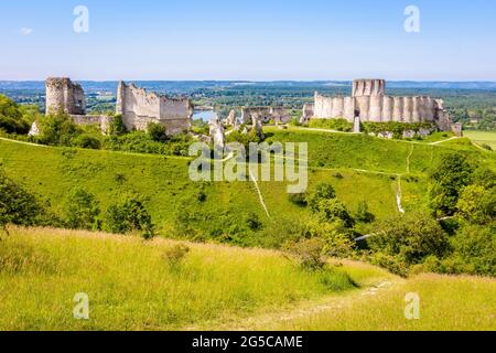 Allgemeine Ansicht von Château-Gaillard, einer mittelalterlichen Festung, die im 12. Jahrhundert von Richard Löwenherz in der Normandie erbaut wurde. Stockfoto