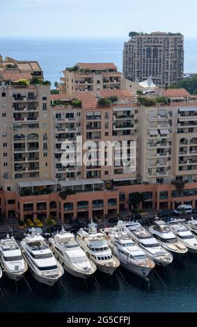 MONACO - SEPTEMBER 19 2019: Luftaufnahme von Fontvieille, Monaco. Stockfoto