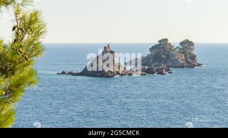 Inseln Katic und Sveta Nedjelja in Adria, Montenegro Stockfoto