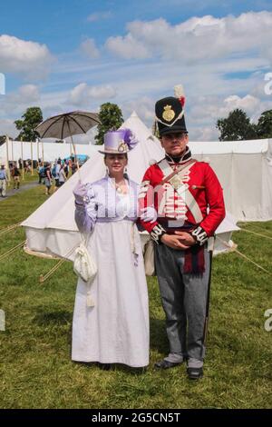 Wiltshire, Großbritannien. Juni 2021. Die Geschichte von Chalke das Festival erweckt Geschichte zum Leben und deckt historische Ereignisse von der Steinzeit bis zum zweiten Weltkrieg ab. Quelle: Paul Quezada-Neiman/Alamy Live News Stockfoto