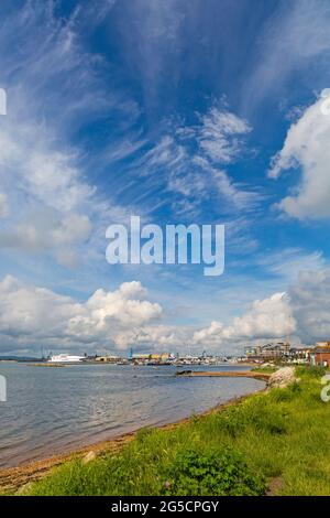 Poole, Dorset, Großbritannien. Juni 2021. Wetter in Großbritannien: Sonnig in Poole, Dorset. Kredit: Carolyn Jenkins/AlamyLiveNews Stockfoto