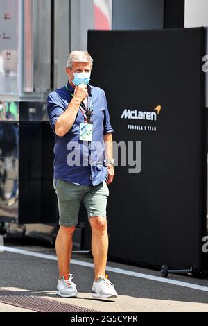 Spielberg, Österreich. Juni 2021. Fritz Enzinger (GER) Leiter Porsche Motorsport & Leiter Volkswagen Group Motorsport. Steiermark Grand Prix, Samstag, 26. Juni 2021. Spielberg, Österreich. Quelle: James Moy/Alamy Live News Stockfoto