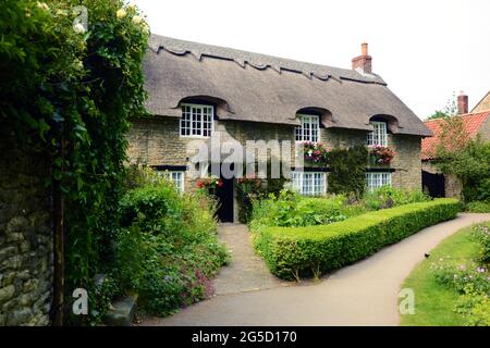 Beck Isle Cottage, The Reetgedeckten Cottage, Thornton Le Dale, North Yorkshire Stockfoto