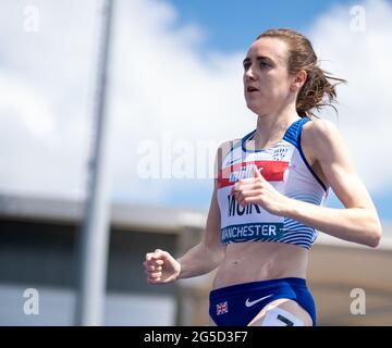 Manchester, Großbritannien. Juni 2021. 26. Juni 2021; Manchester Regional Arena, Manchester, Lancashire, England; Muller British Athletics Championships; Laura Muir in den 800-m-Vorläufen Credit: Action Plus Sports Images/Alamy Live News Stockfoto