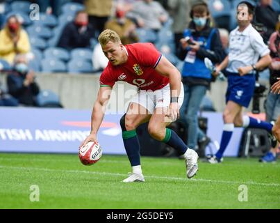 Edinburgh, Großbritannien. Juni 2021. 26. Juli 2021: Britische und irische Lions Duhan van der Merwe erzielt den zweiten Versuch während der britischen und irischen Lions gegen Japan, BT Murrayfield, Edinburgh UK. Quelle: Ian Rutherford/Alamy Live News Stockfoto