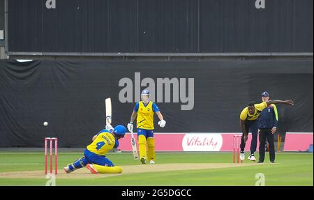 Birmingham, Großbritannien. Juni 2021. Bears Bowl Men's T20 Cricket - Birmingham Bears V Durham Credit: SPP Sport Press Foto. /Alamy Live News Stockfoto