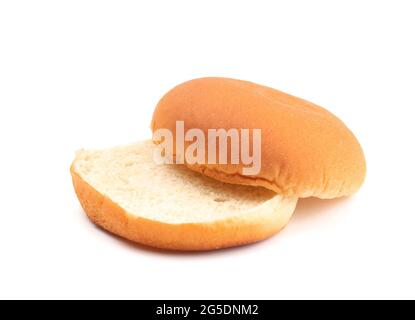 Hamburger Bun auf weißem Hintergrund Stockfoto