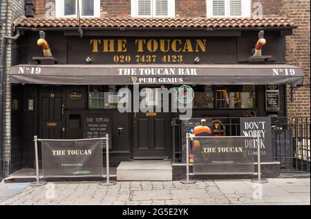 Die Toucan Bar in Soho. London - 26. Juni 2021 Stockfoto