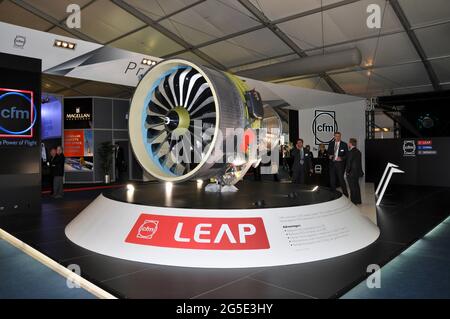 CFM International LEAP High-Bypass Turbofan-Motordisplay auf der Farnborough International Airshow 2012, Großbritannien. Messestand in Halle Stockfoto