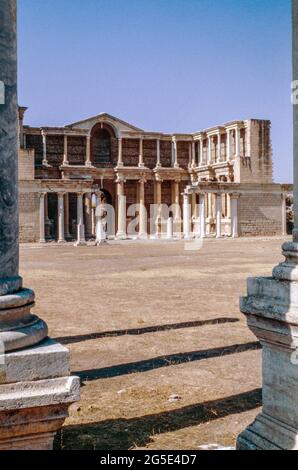 Sardis/Sardes/Sfarad - Ruinen einer antiken Stadt in der Provinz Manisa in der Türkei. Fitnesskomplex. Archivscan von einem Dia. Oktober 1985. Stockfoto