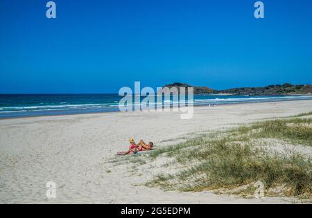 Cabarita Beach mit weißem Sand an der Nordküste von New South Wales, Australien Stockfoto