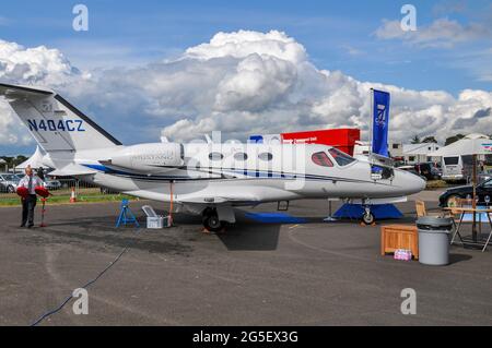 Cessna C.510 Citation Mustang N404CZ auf der Farnborough International Airshow 2012, Großbritannien. Cessna Citation Mustang Ausstellung zu sehen. Kleiner Jet Stockfoto