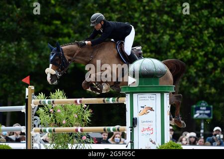 Sameh EL DAHAN (EGY) mit WKD AIMEZ MOI, Longines Global Champions Tour, großer Preis von Paris beim Longines Paris Eiffel Jumping 2021, Longines Global Champions Tour Equestrian CSI 5 am 26. Juni 2021 im Champs de Mars in Paris, Frankreich - Foto Christophe Bricot / DPPI Stockfoto