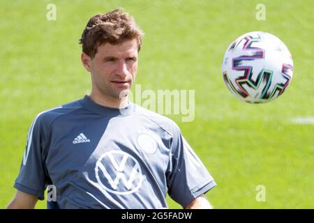 Herzogenaurach, Deutschland. Juni 2021. Fußball: Europameisterschaft, Nationalmannschaft, Training Deutschland auf dem Adi Dassler Sportplatz. Deutschlands Thomas Müller in Aktion. Quelle: Federico Gambarini/dpa/Alamy Live News Stockfoto