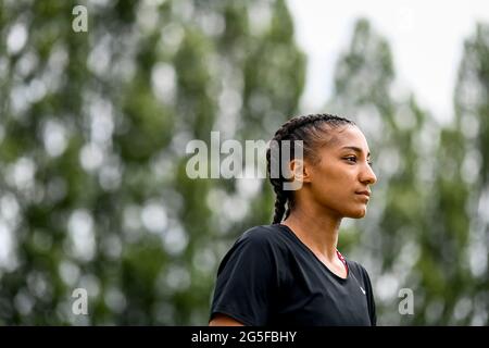 Der belgische Athlet Nafissatou „Nafi“ Thiam, aufgenommen während der belgischen Leichtathletik-Meisterschaften, Sonntag, 27. Juni 2021 in Brüssel. BELGA FOTO JASPER JACOB Stockfoto