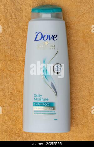 Flasche Dove Shampoo Stockfoto