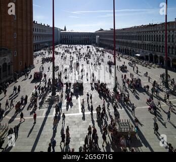 VENEDIG, ITALIEN - APRIL 14 2018 : Markusplatz. Stockfoto