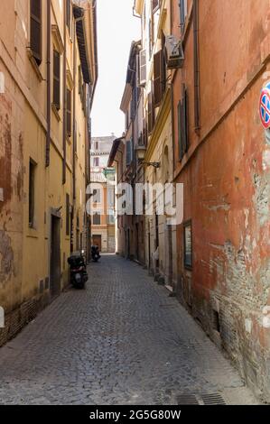 ROM, ITALIEN - APRIL 15 2018 : Straße von Rom. Stockfoto