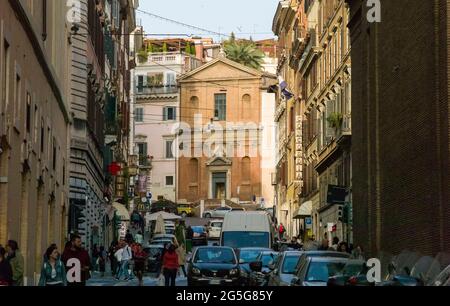 ROM, ITALIEN - APRIL 16 2018 : Straße in Rom. Stockfoto