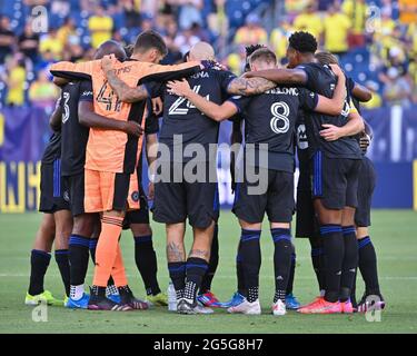 Nashville, TN, USA. Juni 2021. Mitglieder des CF Montreal treffen sich vor dem Start des MLS-Spiels zwischen CF Montreal und dem SC Nashville im Nissan Stadium in Nashville, TN. Kevin Langley/CSM/Alamy Live News Stockfoto