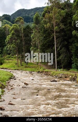 Flussgebiet Piedras, La Ceja, Antioquia - Kolumbien. Stockfoto