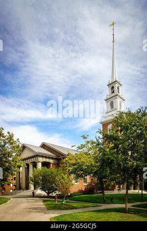 Harvard Yard und Memorial Church an der Harvard University, Cambridge, Massachusetts Stockfoto