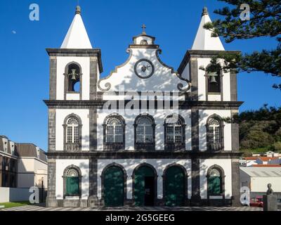 Fassade von Igreja da Nossa Senhora das Angústias, Horta, Faial Island Stockfoto