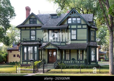 1884 viktorianisches Haus diente als North Dakota Governors' Mansion in Bismarck von 1893-1960. ASA Fisher war der ursprüngliche Besitzer und verkaufte später t Stockfoto