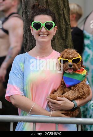 Manhattan, New York, USA, 27. Juni 2021 - Tausende von Menschen nahmen an der Gay Pride Parade Today 2021 in New York City Teil. Foto: Luiz Rampelotto/EuropaNewswire FOTOKREDIT ERFORDERLICH. Stockfoto