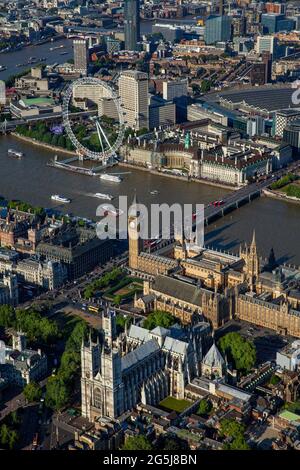 Großbritannien, London, Luftansicht der Westminster Abbey und der Houses of Parliament Stockfoto