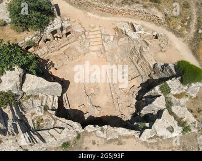 Drohnenansicht am Königsgrab von Pafos auf der Insel Zypern Stockfoto