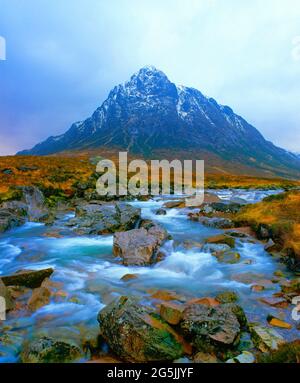 Großbritannien, Schottland, Highland, Royal Forest, Buchaille Etive Mor, Winter, erdig, Stockfoto