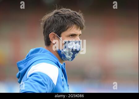 Wakefield, England - 27. Juni 2021 - Toulouse Olympique Head Coach Sylvain Houles während der Rugby League Betfred Championship Sheffield Eagles vs Toulouse Olympique im Mobile Rocket Stadium, Wakefield, UK Dean Williams Stockfoto