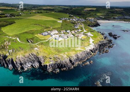 Luftaufnahme des Warren, einem kleinen geschützten Strand mit Sanddünen in Rosscarbery, County Cork, Irland Stockfoto