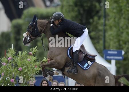 Sameh EL DAHAN (EGY) mit WKD AIMEZ MOI, Longines Global Champions Tour, großer Preis von Paris beim Longines Paris Eiffel Jumping 2021, Longines Global Champions Tour Equestrian CSI 5 am 26. Juni 2021 im Champs de Mars in Paris, Frankreich - Foto Christophe Bricot / DPPI / LiveMedia Stockfoto