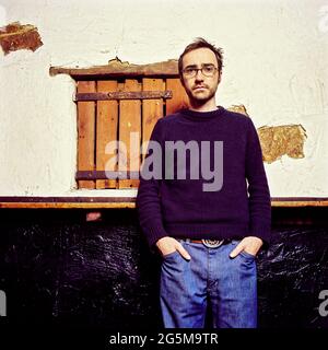 James Mercer Musiker und Lead-Sänger der Shins, fotografiert backstage an der Borderline, 12. Februar 2003 , London England. Stockfoto