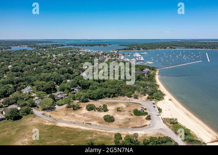 Luftaufnahme von Sag Harbor und Havens Beach Stockfoto